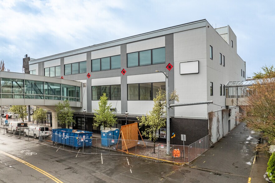 285 Liberty St, Salem, OR à louer - Photo de l’immeuble – Image 2 sur 4
