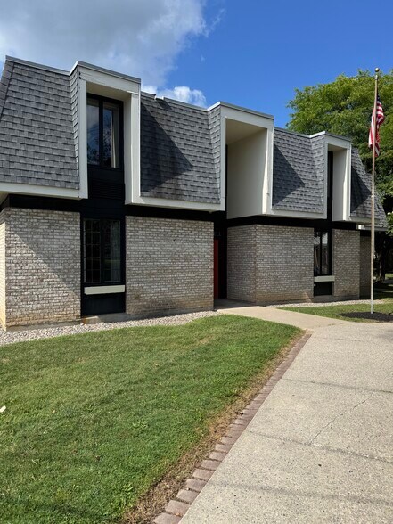 2 Fennell St, Skaneateles, NY à louer - Photo de l’immeuble – Image 2 sur 4