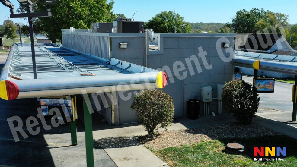 706 S Main St, Grain Valley, MO à vendre - Photo de l’immeuble – Image 3 sur 5