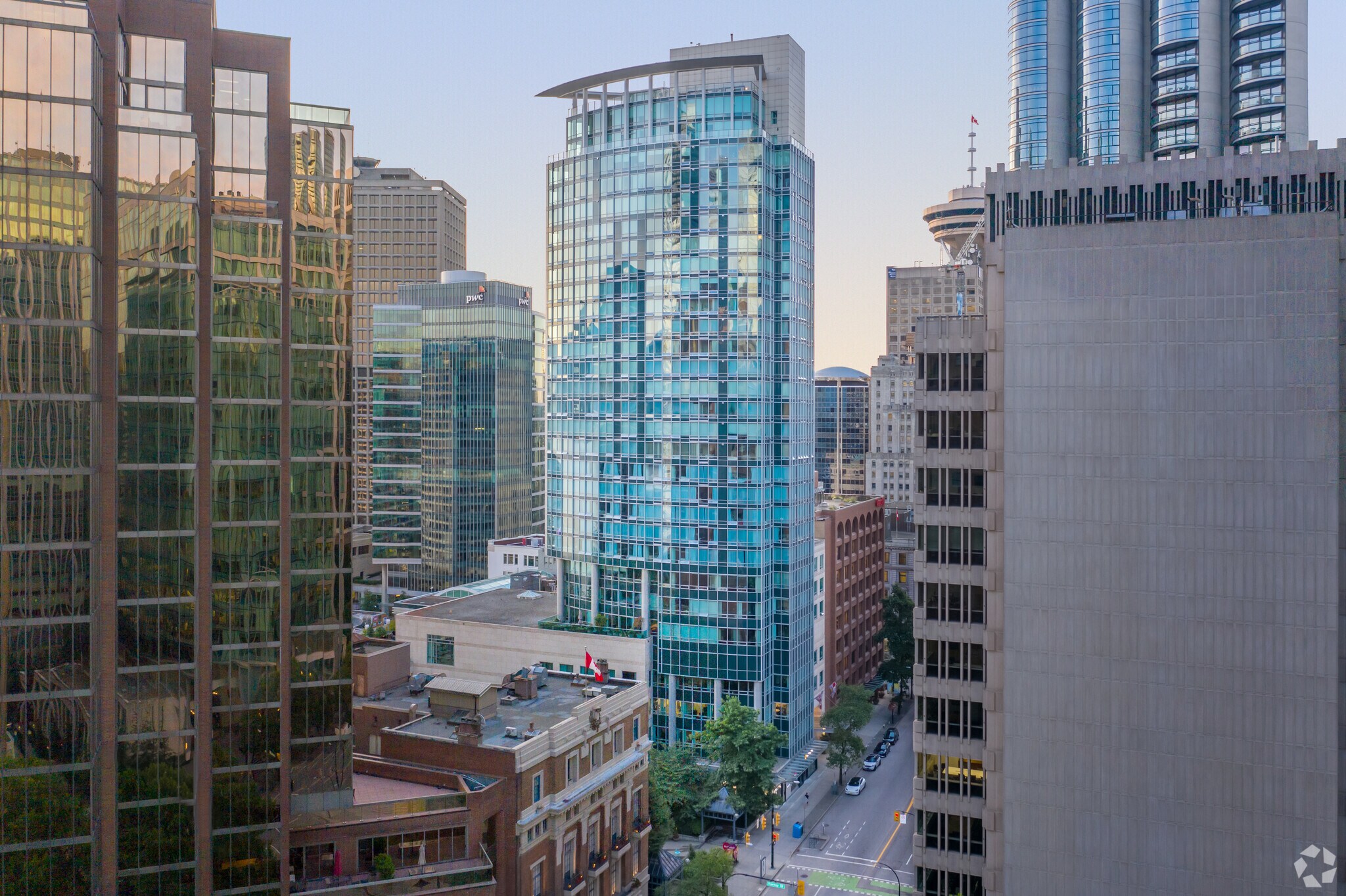 837 Hastings St W, Vancouver, BC à vendre Photo principale– Image 1 sur 7