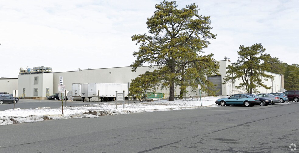 1710 Oak St, Lakewood, NJ à louer - Photo de l’immeuble – Image 2 sur 3
