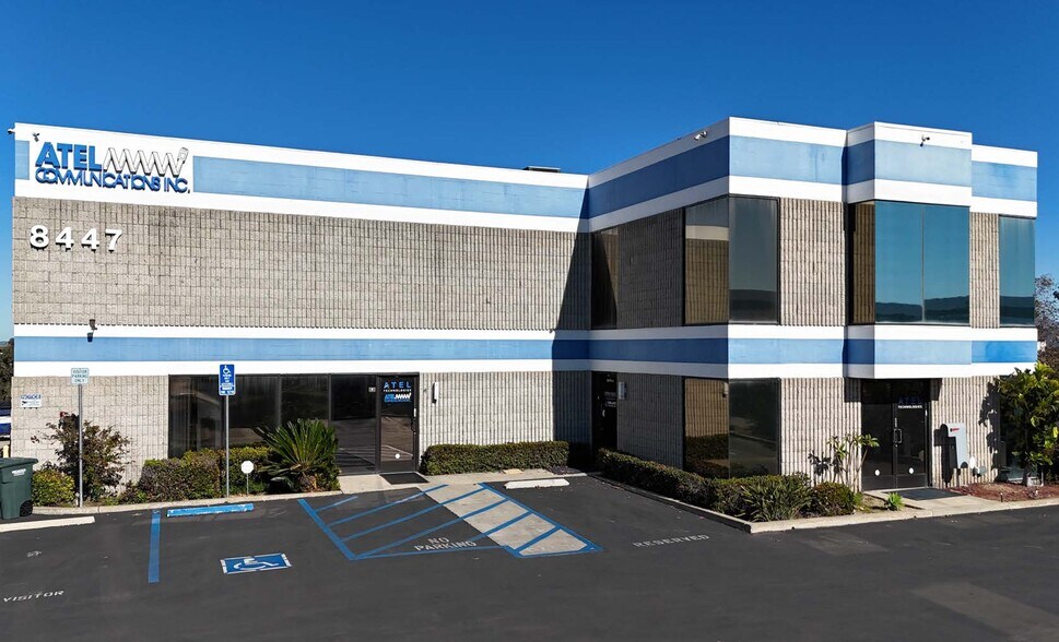 8447 Miramar Mall, San Diego, CA à vendre - Photo de l’immeuble – Image 1 sur 3