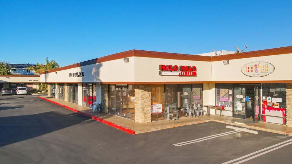 14034 Poway Rd, Poway, CA à louer - Photo de l’immeuble – Image 2 sur 17