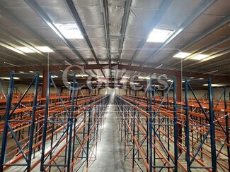 Plus de détails pour Local d'activités à louer