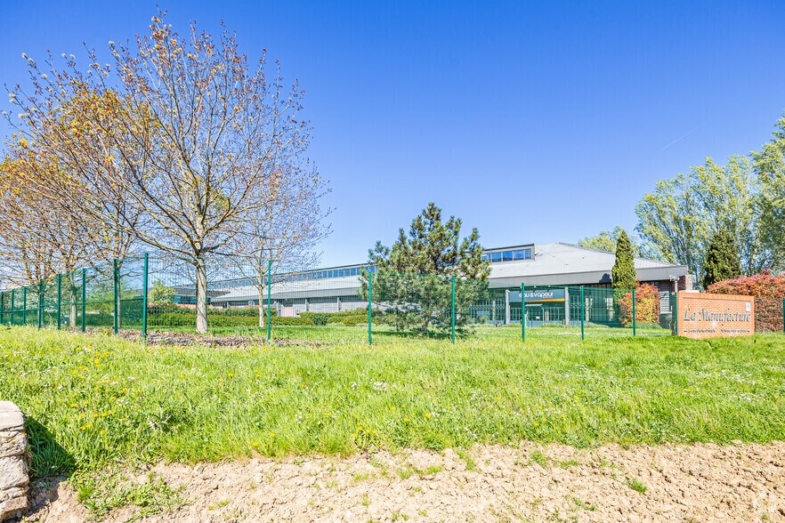 70-74 Rue Ambroise Croizat, 93200 Saint-Denis, Saint-Denis à louer - Photo de l’immeuble – Image 3 sur 5