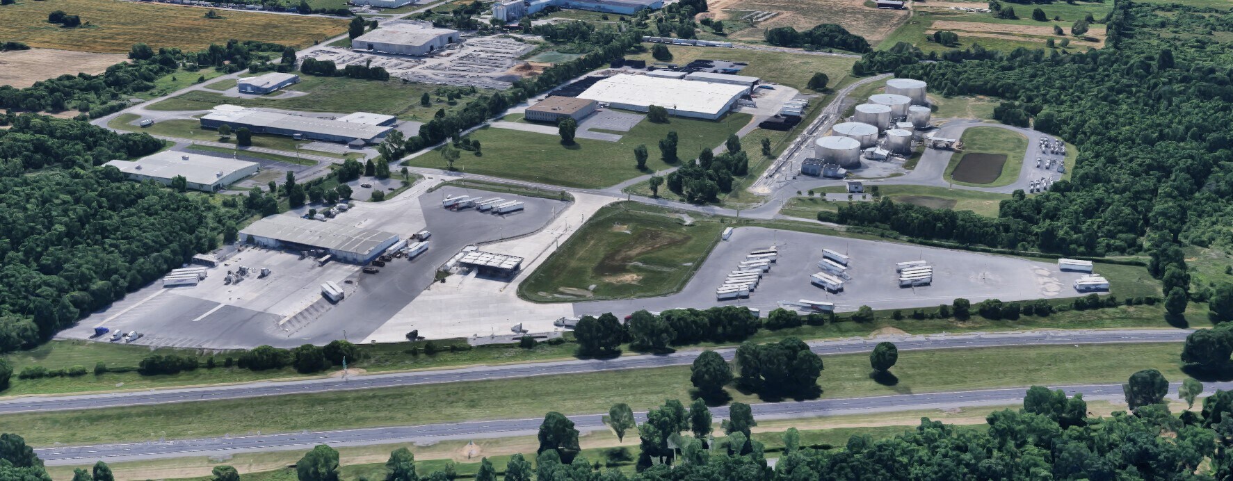 818 Corning Way, Martinsburg, WV à louer Photo principale– Image 1 sur 16