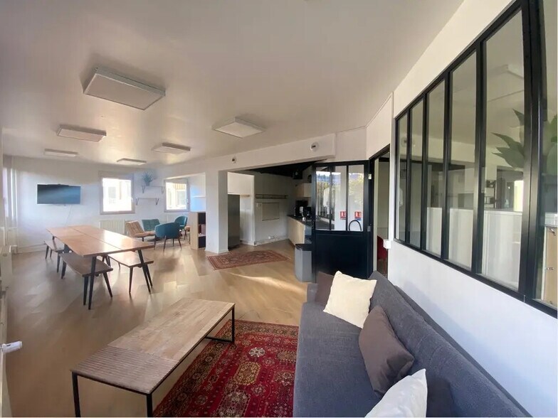 Bureau dans Paris à louer - Photo de l’immeuble – Image 3 sur 11