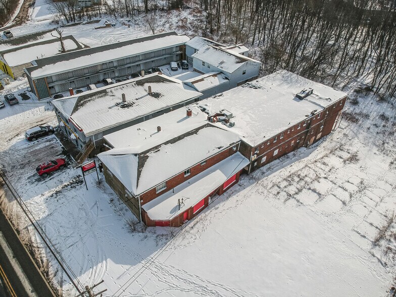 225 Moon Clinton Rd, Coraopolis, PA à vendre - Aérien – Image 2 sur 15