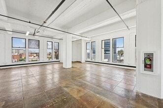 5500-5528 Wilshire Blvd, Los Angeles, CA à louer Photo de l’immeuble– Image 2 sur 13