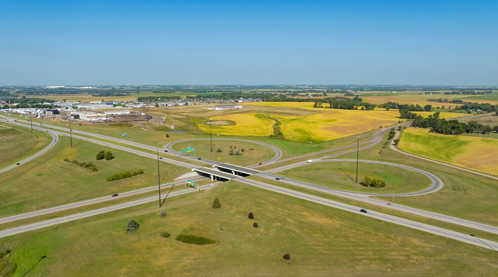 I-90 & I-229 Interchange, Sioux Falls, SD à vendre - Photo de l’immeuble – Image 2 sur 5