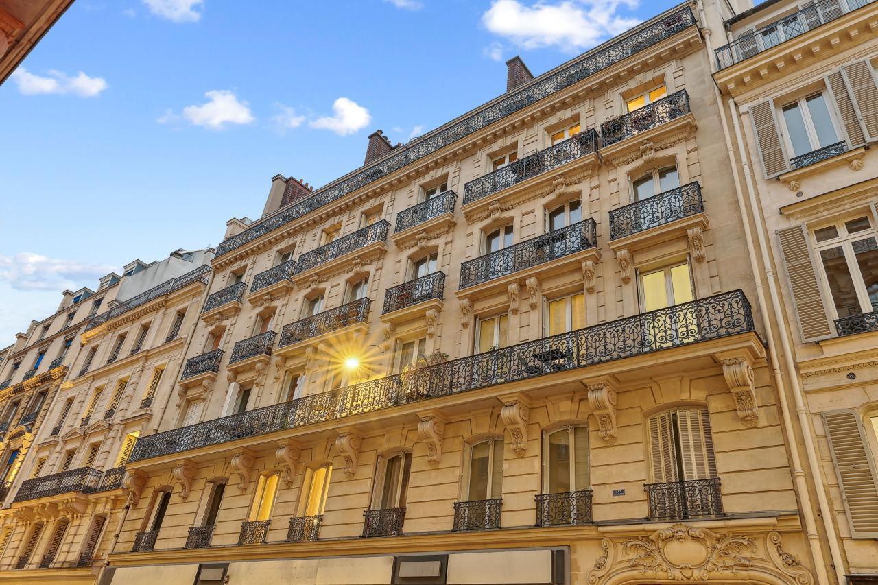 54 Ter Rue De Châteaudun, Paris à louer Photo de l’immeuble– Image 1 sur 14