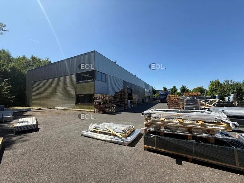 Industriel/Logistique dans Montévrain à louer - Photo de l’immeuble – Image 2 sur 13