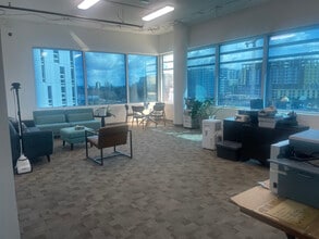 8477 Bridgeport Rd, Richmond, BC à louer Photo intérieure– Image 1 sur 5