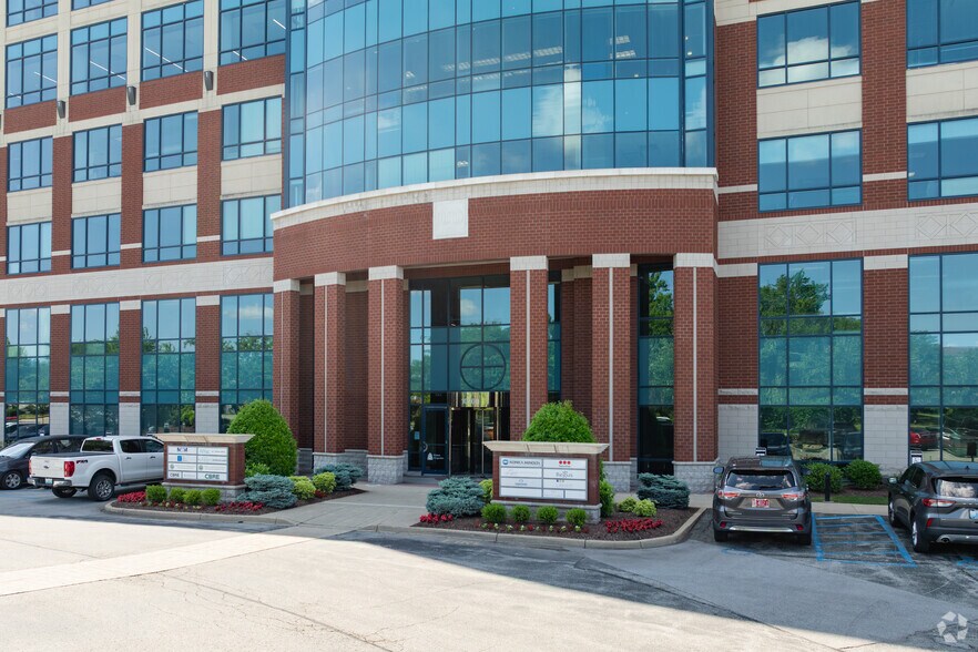 10200 Forest Green Blvd, Louisville, KY à louer - Aérien – Image 3 sur 19