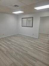 1727 N St, Merced, CA à vendre Photo intérieure– Image 2 sur 4