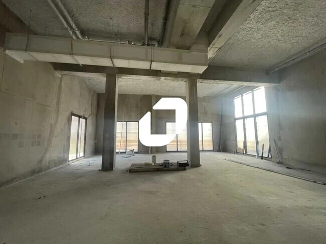 Plus de détails pour Local commercial à vendre