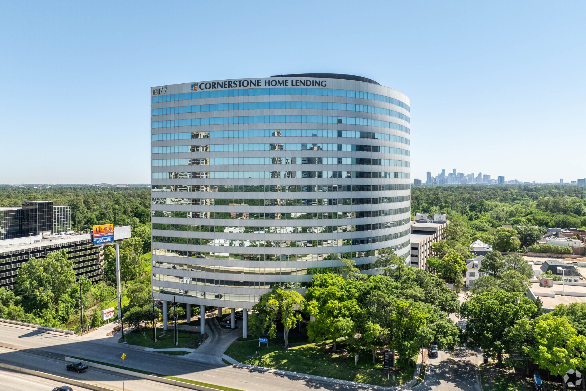 1177 West Loop S, Houston, TX à louer Photo de l’immeuble– Image 1 sur 9