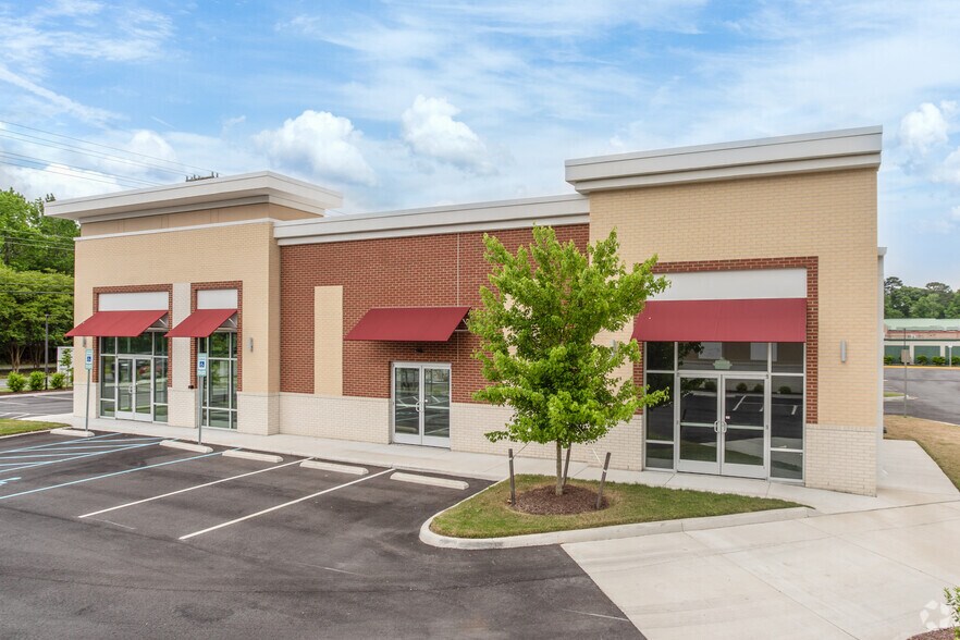1333 Oceana Blvd, Virginia Beach, VA à louer - Photo de l’immeuble – Image 2 sur 3