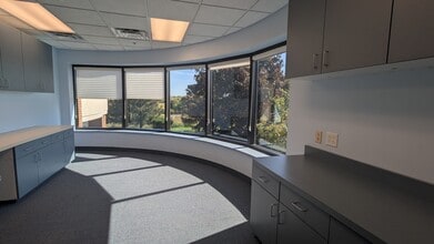 1065 Senator Keating Blvd, Rochester, NY à louer Photo intérieure– Image 1 sur 10