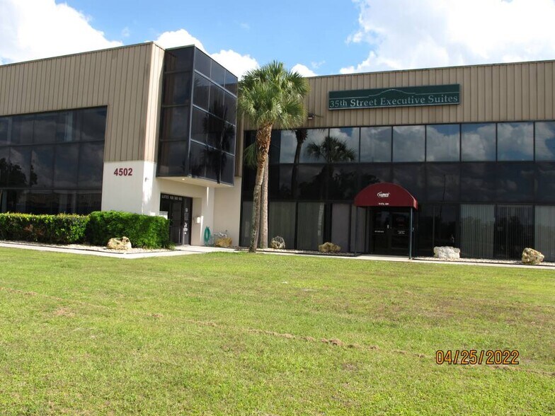 4502 35th St, Orlando, FL à louer - Photo de l’immeuble – Image 1 sur 23