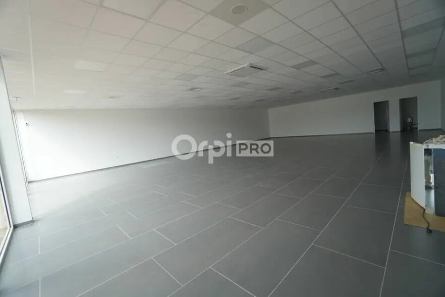 Local commercial dans Marsannay-la-Côte à vendre - Photo intérieure – Image 2 sur 4