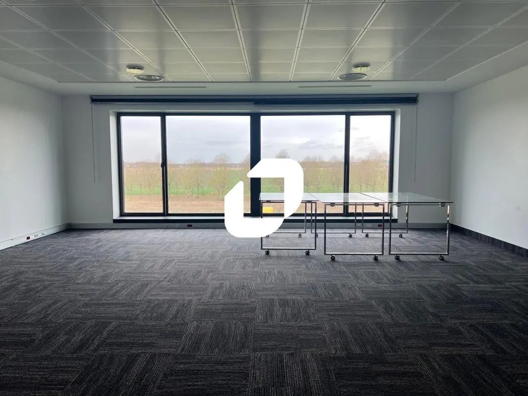 Bureau dans Lieusaint à vendre Photo intérieure– Image 1 sur 5