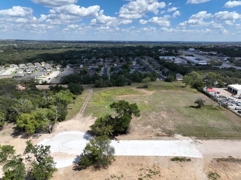 112 Industrial St, Weatherford, TX à vendre - Photo de l’immeuble – Image 2 sur 7