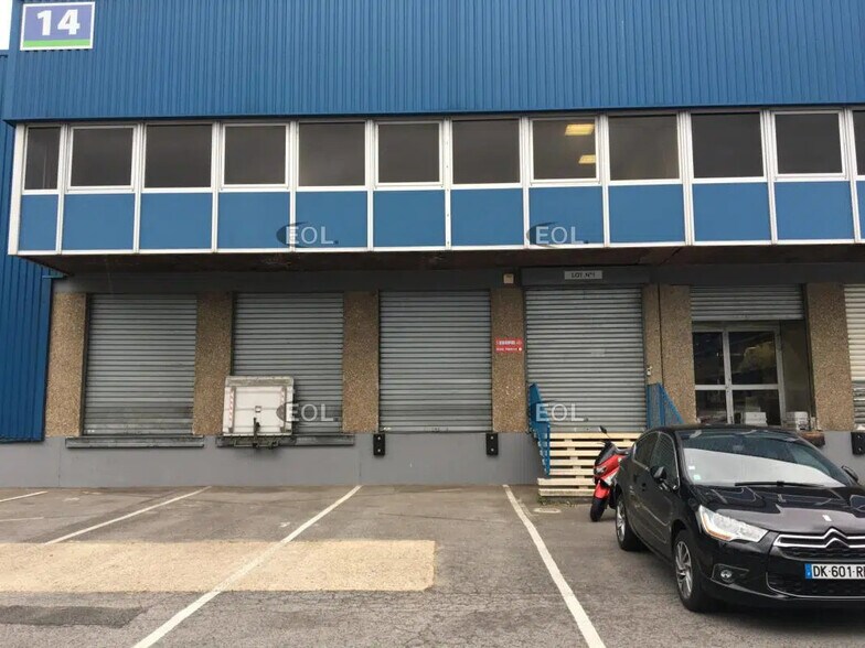 Local d’activités dans Antony à louer - Photo de l’immeuble – Image 1 sur 3