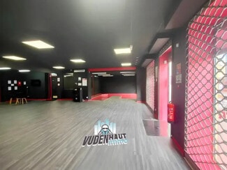 Plus de détails pour Local commercial à vendre