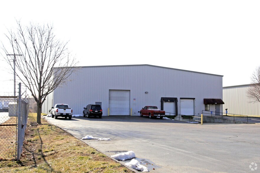 148 NW Northwest Industrial Ct, Bridgeton, MO à louer - Photo principale – Image 1 sur 3