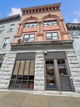 23 W 8th St, Bayonne, NJ à louer Photo de l’immeuble– Image 1 sur 11