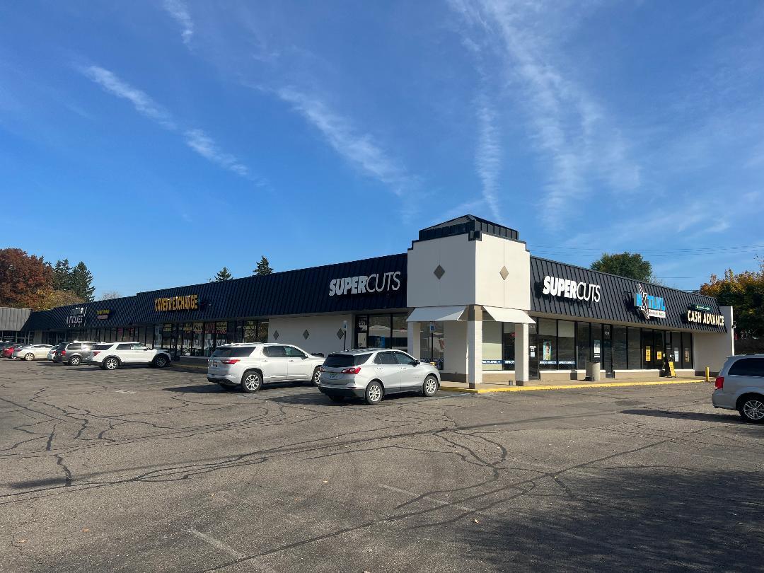 5570-5640 Dixie Hwy, Waterford, MI à louer Photo principale– Image 1 sur 4