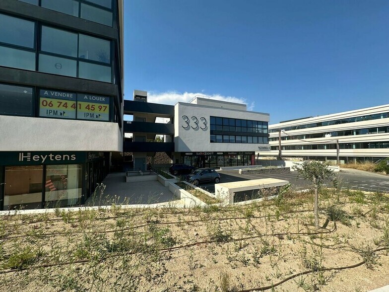 333 Avenue Marcel Paul, La Seyne-sur-Mer à louer - Photo de l’immeuble – Image 1 sur 6