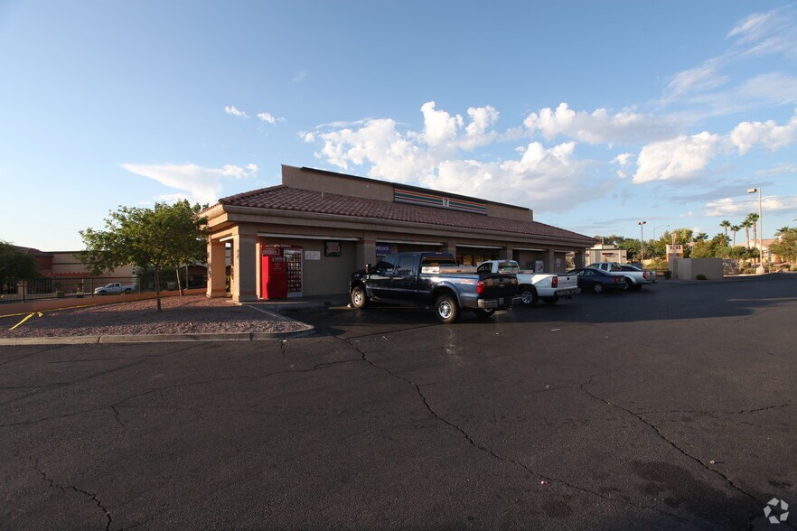425 E Windmill Ln, Las Vegas, NV à vendre - Photo de l’immeuble – Image 3 sur 4