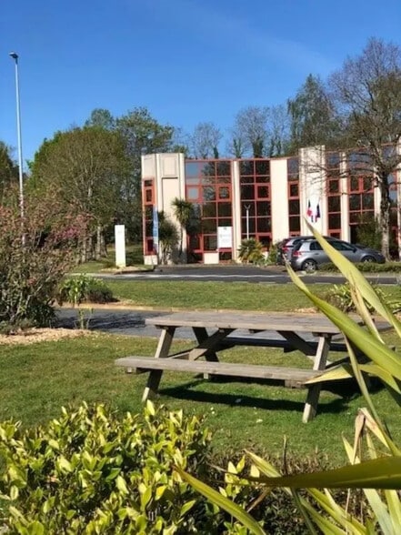 Bureau dans Nantes à louer - Photo de l’immeuble – Image 1 sur 6