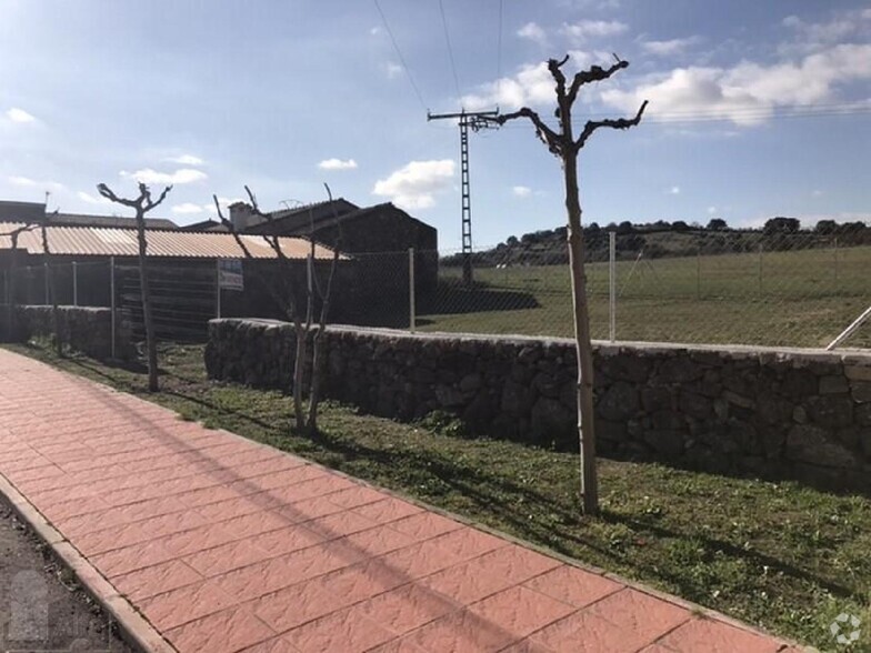 Terrain dans Higuera de las Dueñas, Ávila à vendre - Photo de l’immeuble – Image 2 sur 4