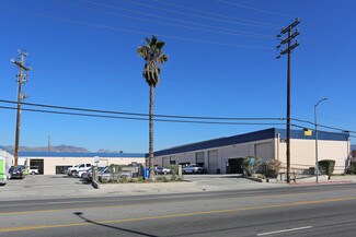 Plus de détails pour 9790-9792 Glenoaks Blvd, Sun Valley, CA - Industriel/Logistique à louer