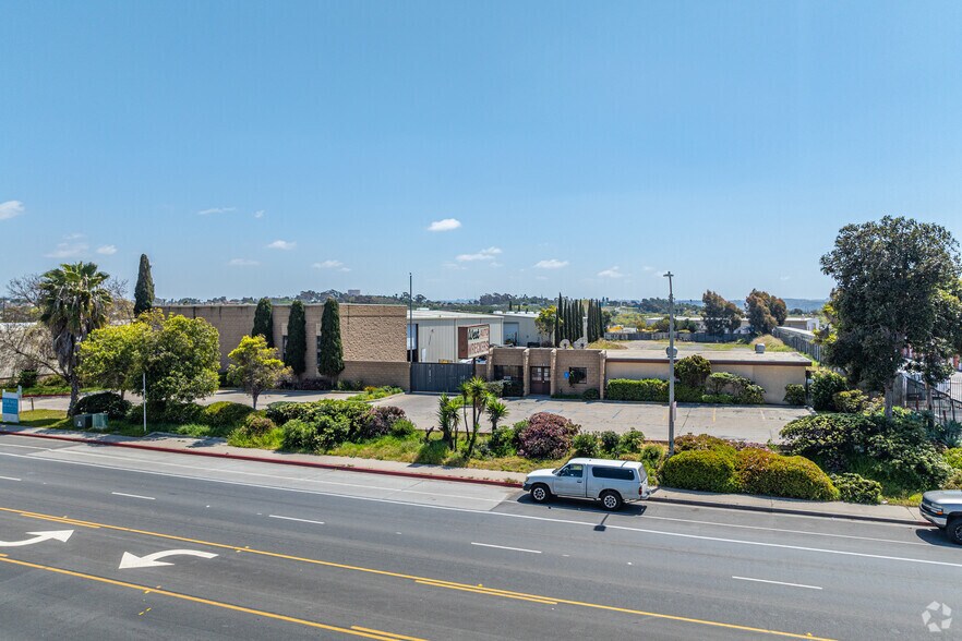 2365 Main St, Chula Vista, CA à louer - Photo principale – Image 1 sur 31