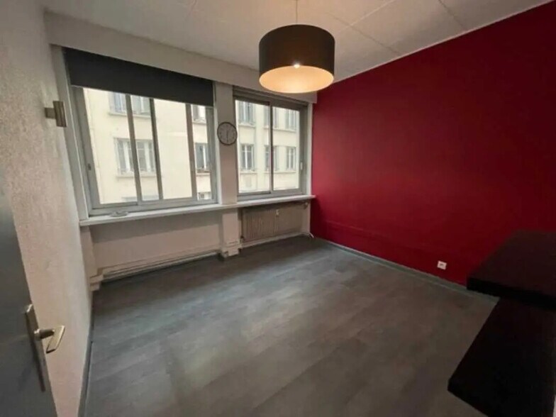 Bureau dans Lyon à louer - Photo de l’immeuble – Image 3 sur 9
