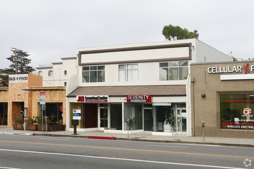 12207-12211 Wilshire Blvd, Los Angeles, CA à louer - Photo principale – Image 1 sur 8