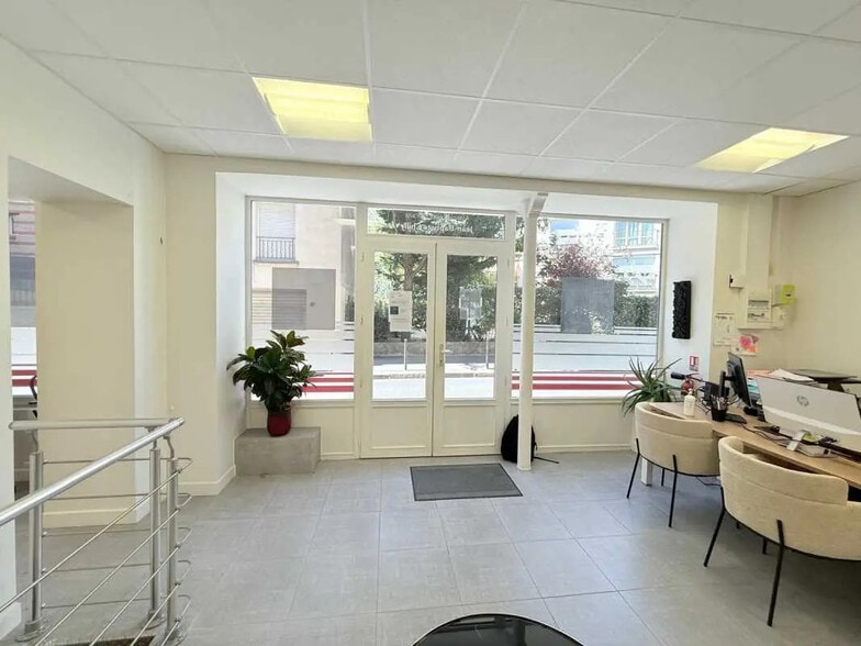 4 Cité Moynet, Paris à louer - Photo intérieure – Image 2 sur 2