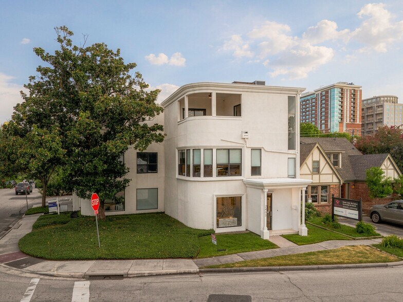 2403 Sunset Blvd, Houston, TX à louer - Photo de l’immeuble – Image 1 sur 31