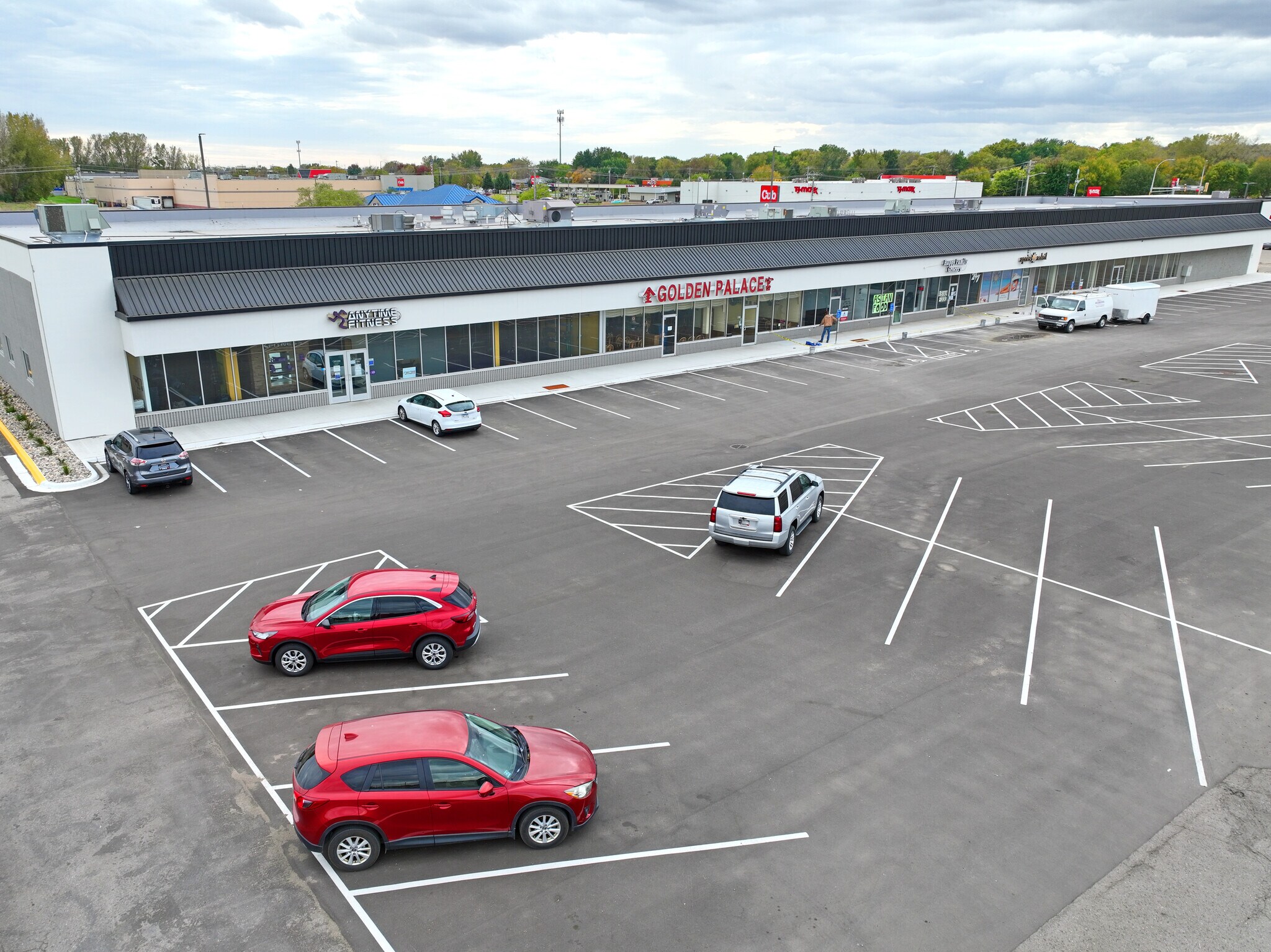 1605 1st St S, Willmar, MN à louer Photo de l’immeuble– Image 1 sur 36