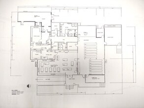 13136 Sierra Hwy, Santa Clarita, CA à louer Plan d’étage– Image 1 sur 1