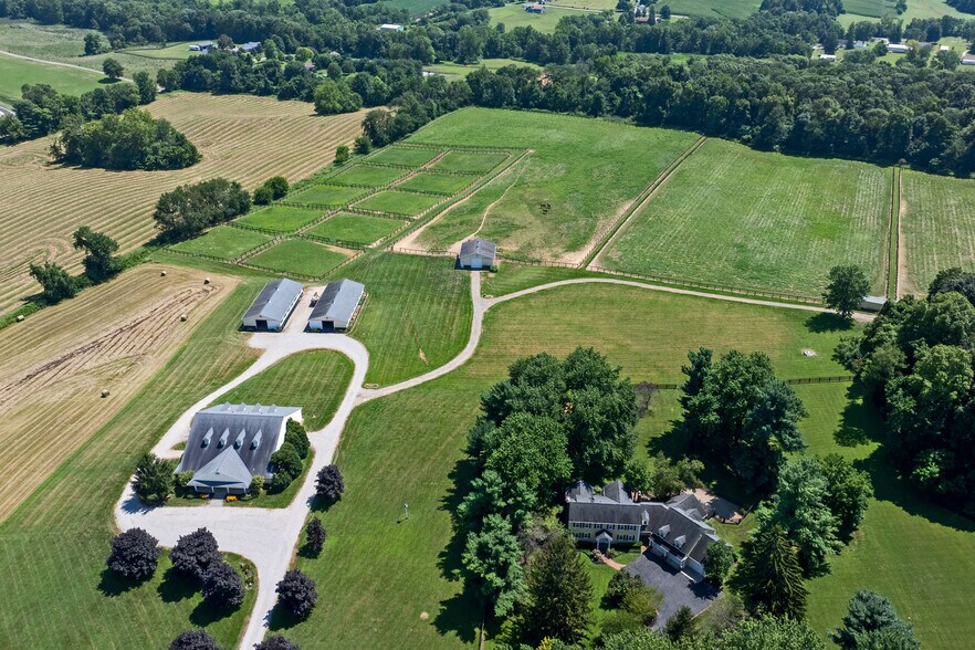 5701 Lancaster Circleville Rd SW, Lancaster, OH à vendre - Photo de l’immeuble – Image 2 sur 23