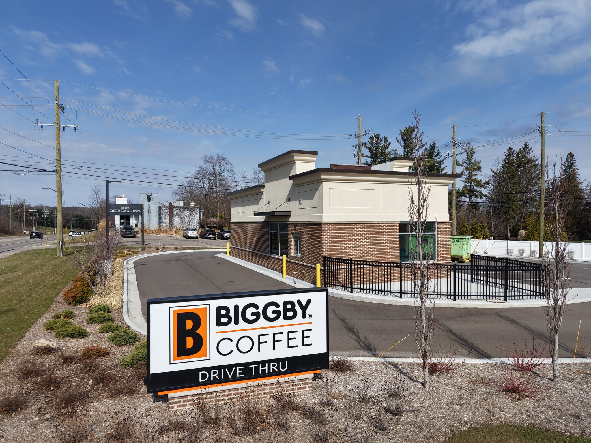 7450 Dixie Hwy, Independence Township, MI à vendre Photo principale– Image 1 sur 7