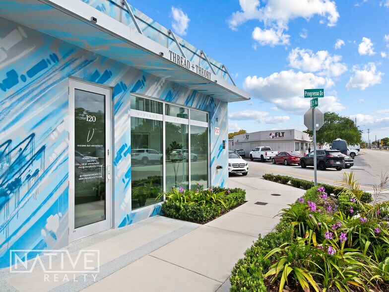 801-819 NE 2nd Ave, Fort Lauderdale, FL à louer - Photo de l’immeuble – Image 3 sur 13