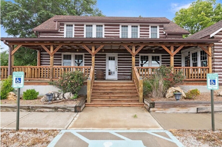 121 W US Highway 40, Odessa, MO à vendre - Photo principale – Image 1 sur 20