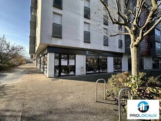 Plus de détails pour Local commercial à louer