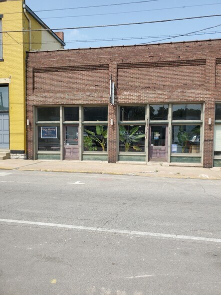 208 N 9th St, Lafayette, IN à louer - Photo de l’immeuble – Image 2 sur 4